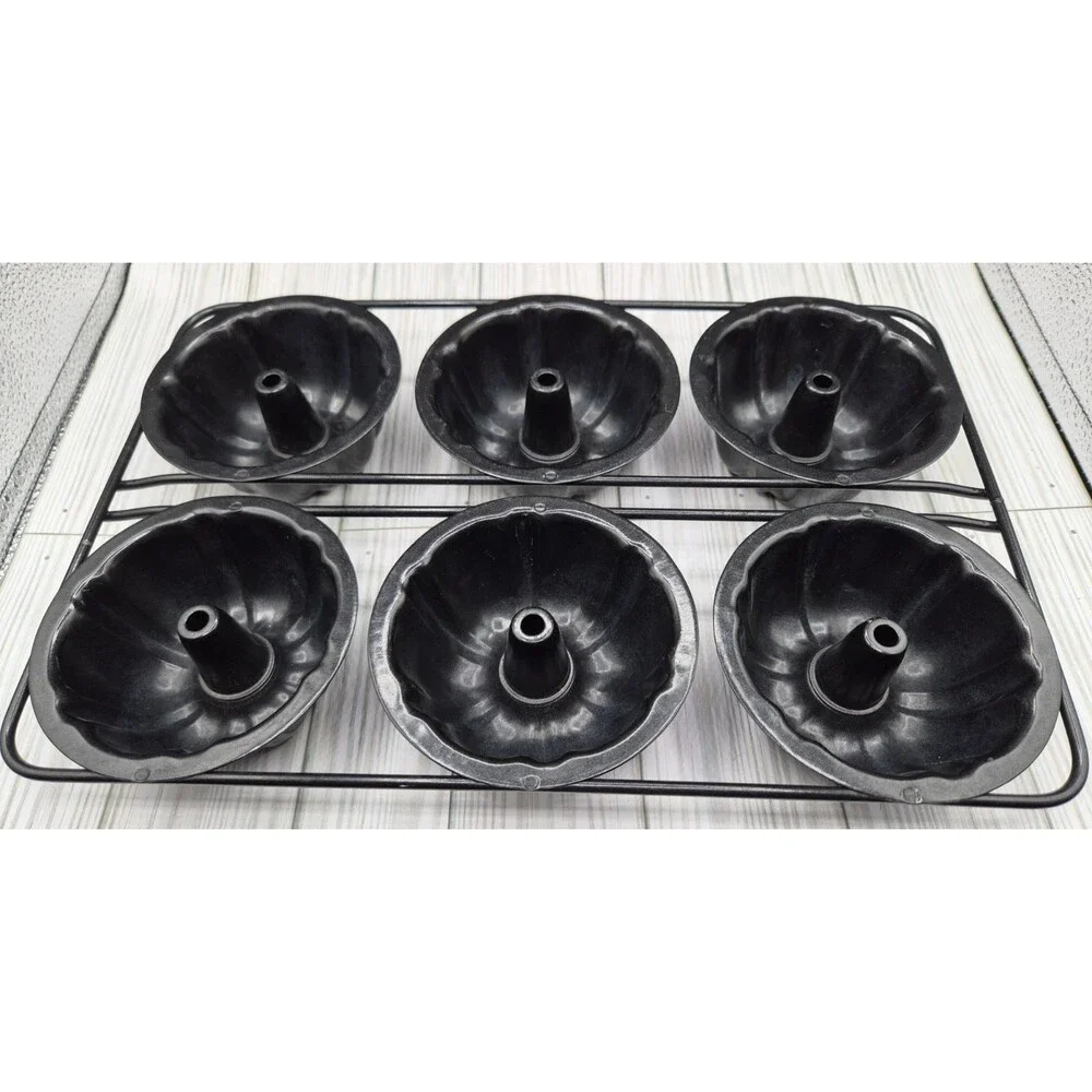 Norpro Mini Fluted Cake Pan Non-Stick 6 Linking Pans Bakeware Mold Round